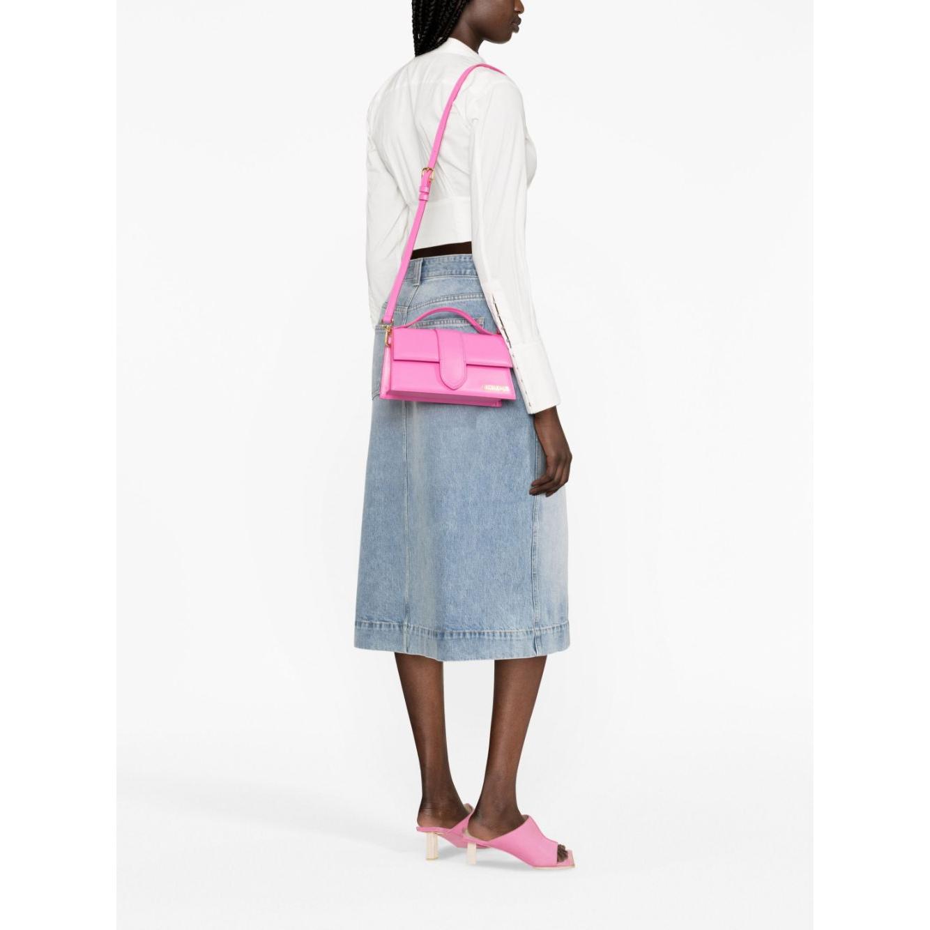 JACQUEMUS Le Grand Bambino Tote Bag in Fuchsia Handbag JACQUEMUS White Smoke