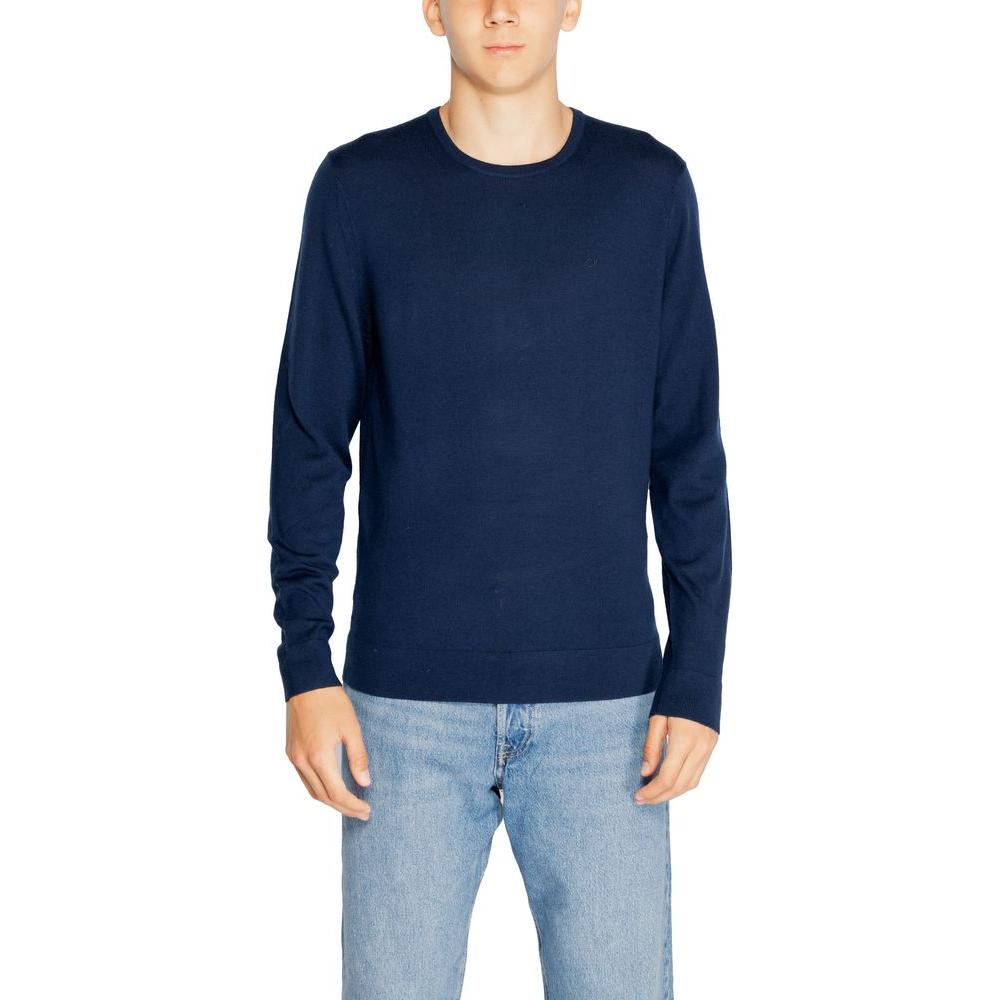 Men's Calvin Klein Blue Recycled Wool T-Shirt, Fall/Winter Collection, 100% Recycled Wool Knitwear, Stylish and Eco-friendly Design.