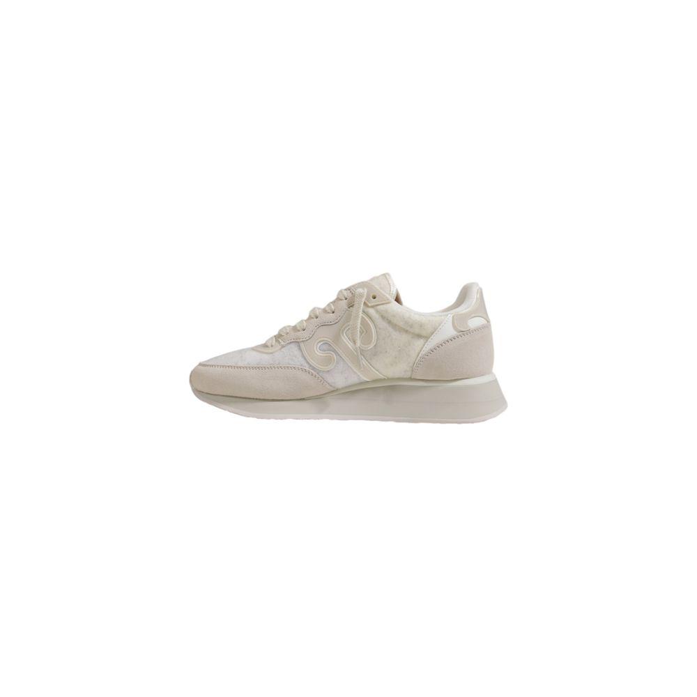 Wushu Cream Wool Sneaker for women, elegant and comfortable with 43% wool, 23% suede, 34% polyurethane, ideal for versatile occasions.