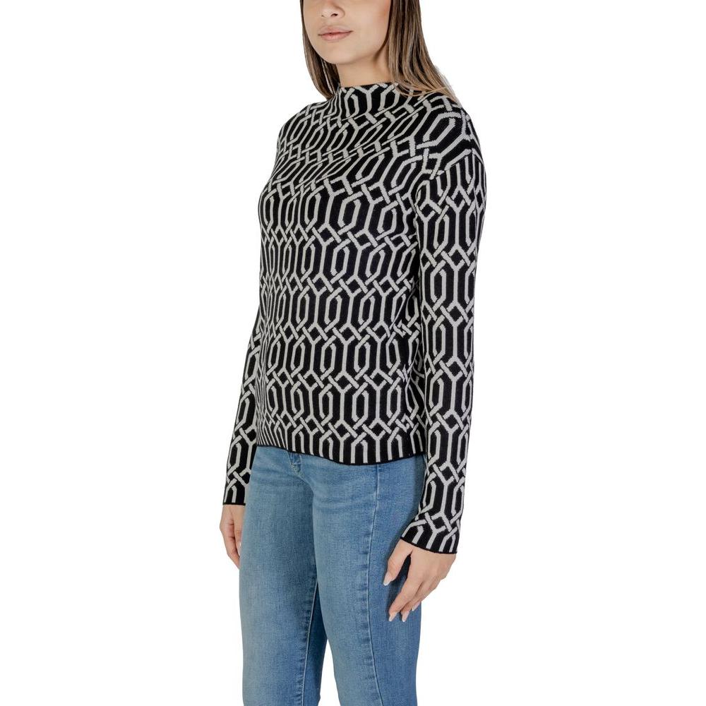 Street One black viscose sweater with geometric pattern, ideal for women's fall/winter knitwear, made from viscose, polyester, and nylon.