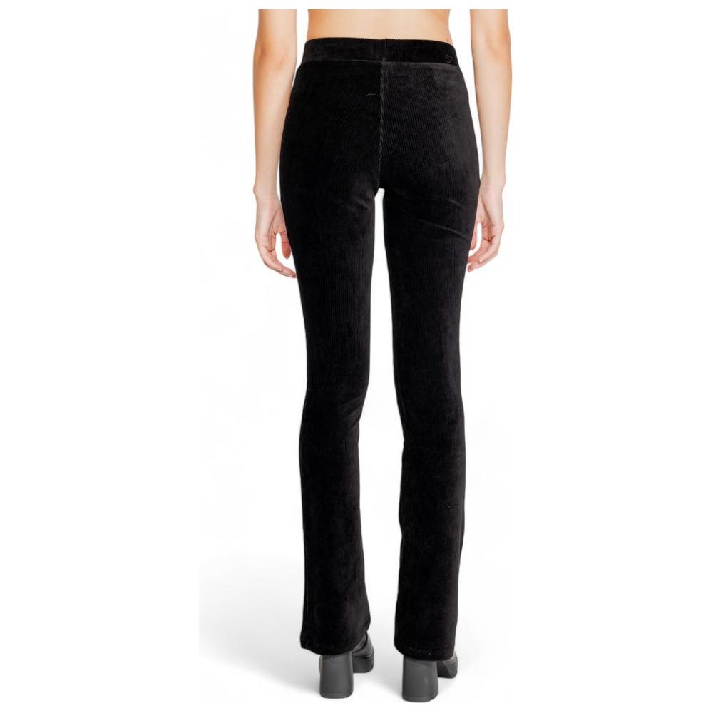 Back view of Street One black cotton jeans for women, fall/winter collection, made of 77% cotton, 19% polyester, and 4% elastane.