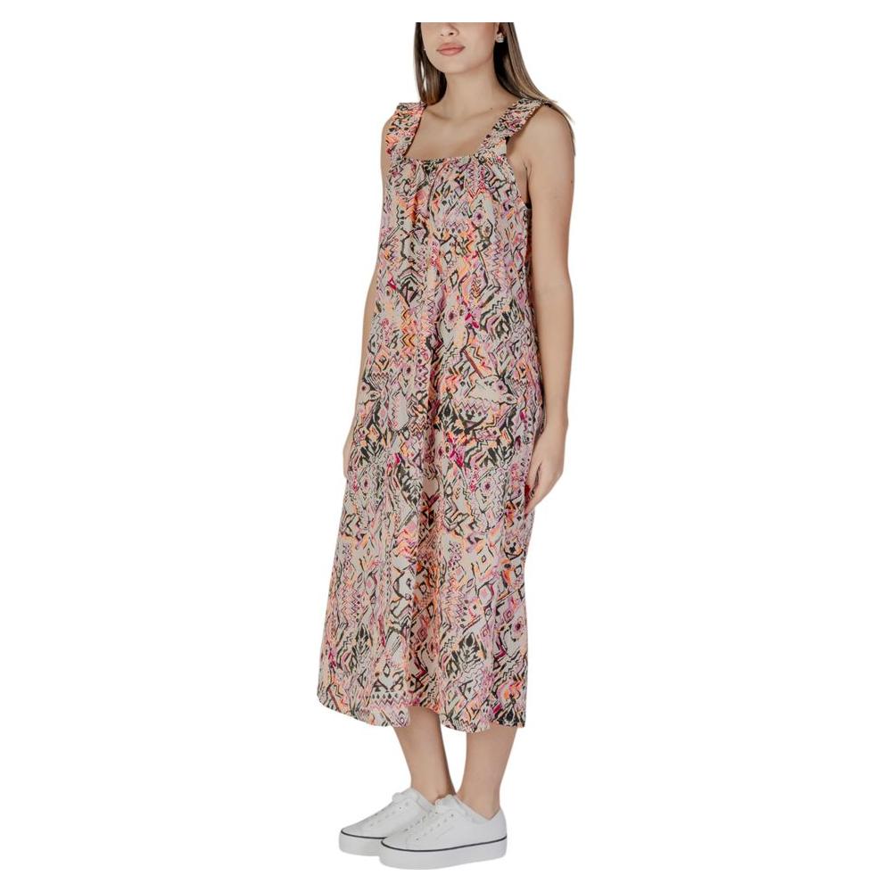 B.Young multicolor cotton dress for women, spring/summer collection, featuring a vibrant pattern and sleeveless design.