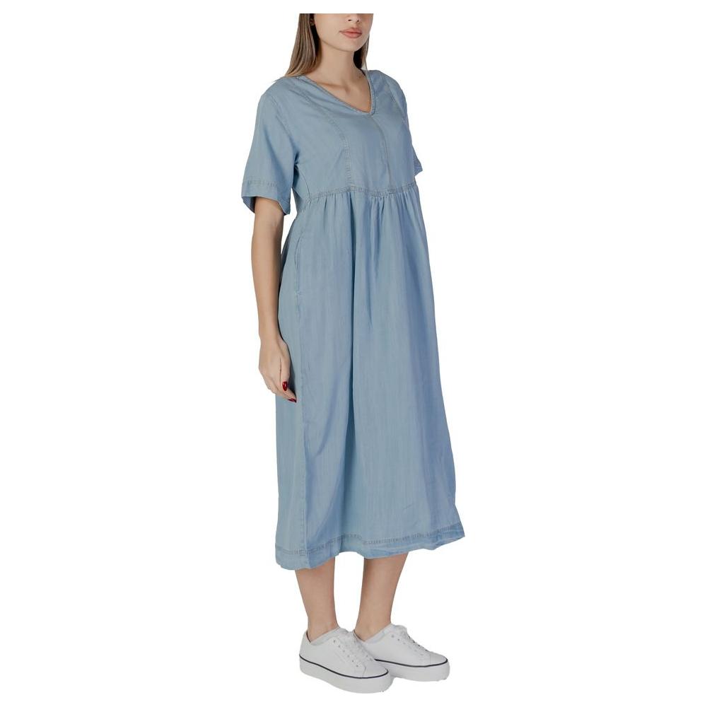 B.Young light blue cotton dress for women, perfect for spring and summer collection, 100% cotton, elegant and casual design