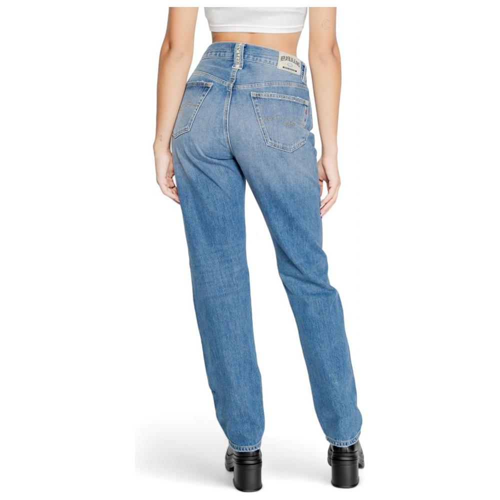 Back view of Replay blue cotton women's jeans from Fall/Winter collection, 100% cotton, straight fit, styled with black boots.