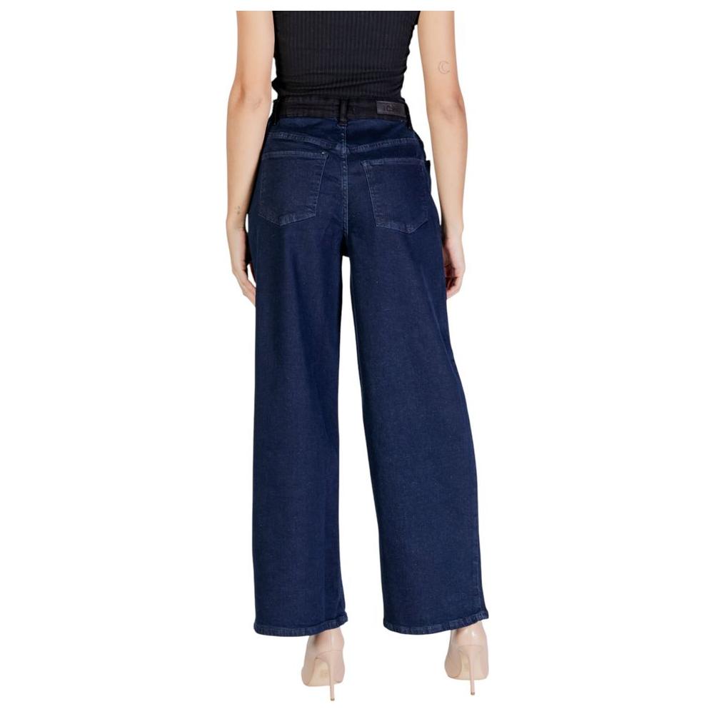 Back view of ICHI Women's Blue Cotton Jeans, Fall/Winter collection, made of 98% cotton and 2% elastane, showcasing wide-leg style.
