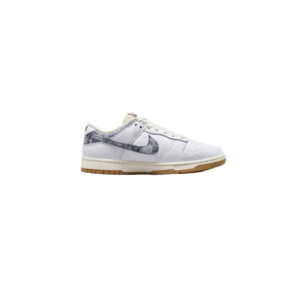 Stylish Nike white sneaker with a unique black pattern, ideal for casual wear and autumn-winter collection.