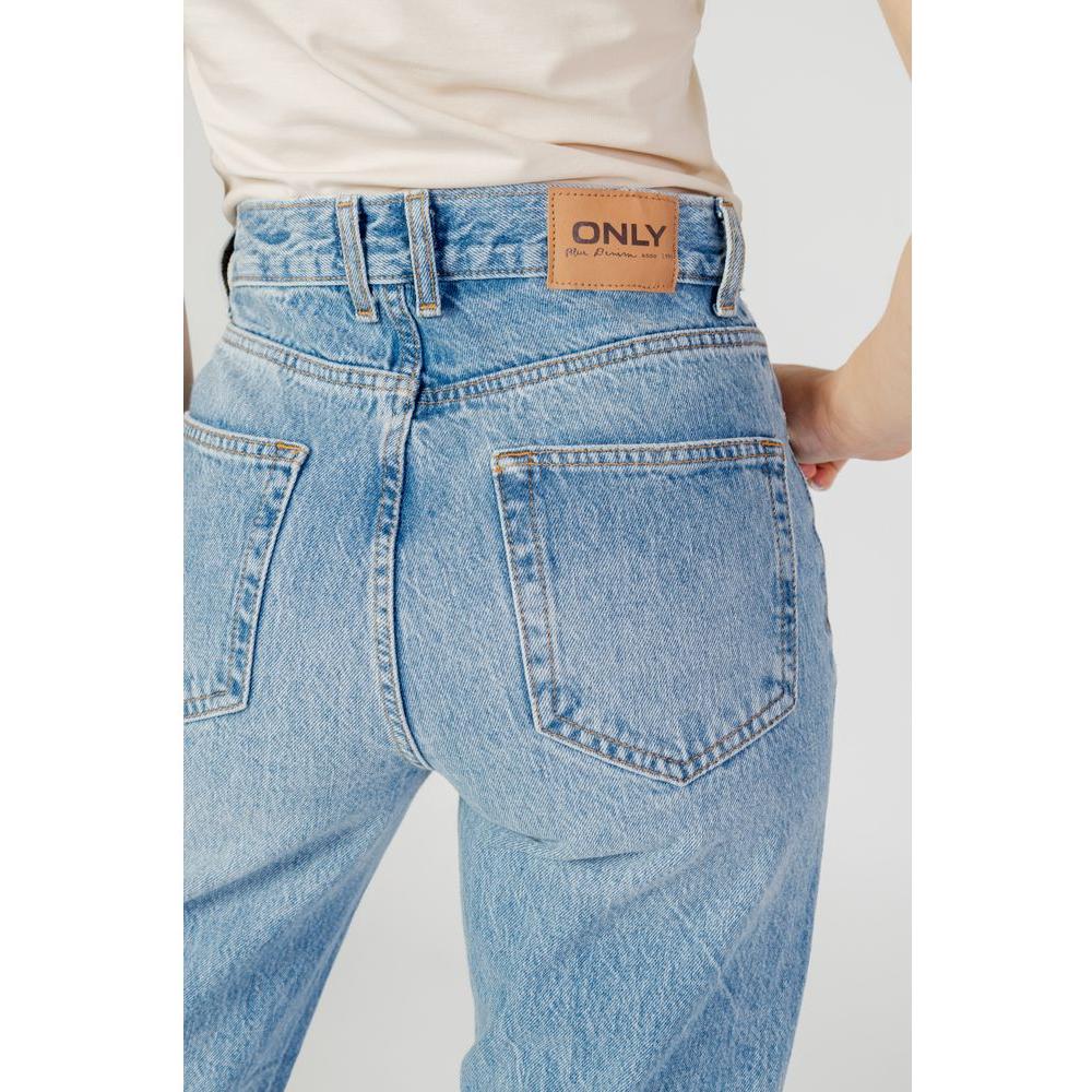 Back view of women's light blue cotton jeans from ONLY, featuring autumn/winter collection with eco-friendly recycled cotton.