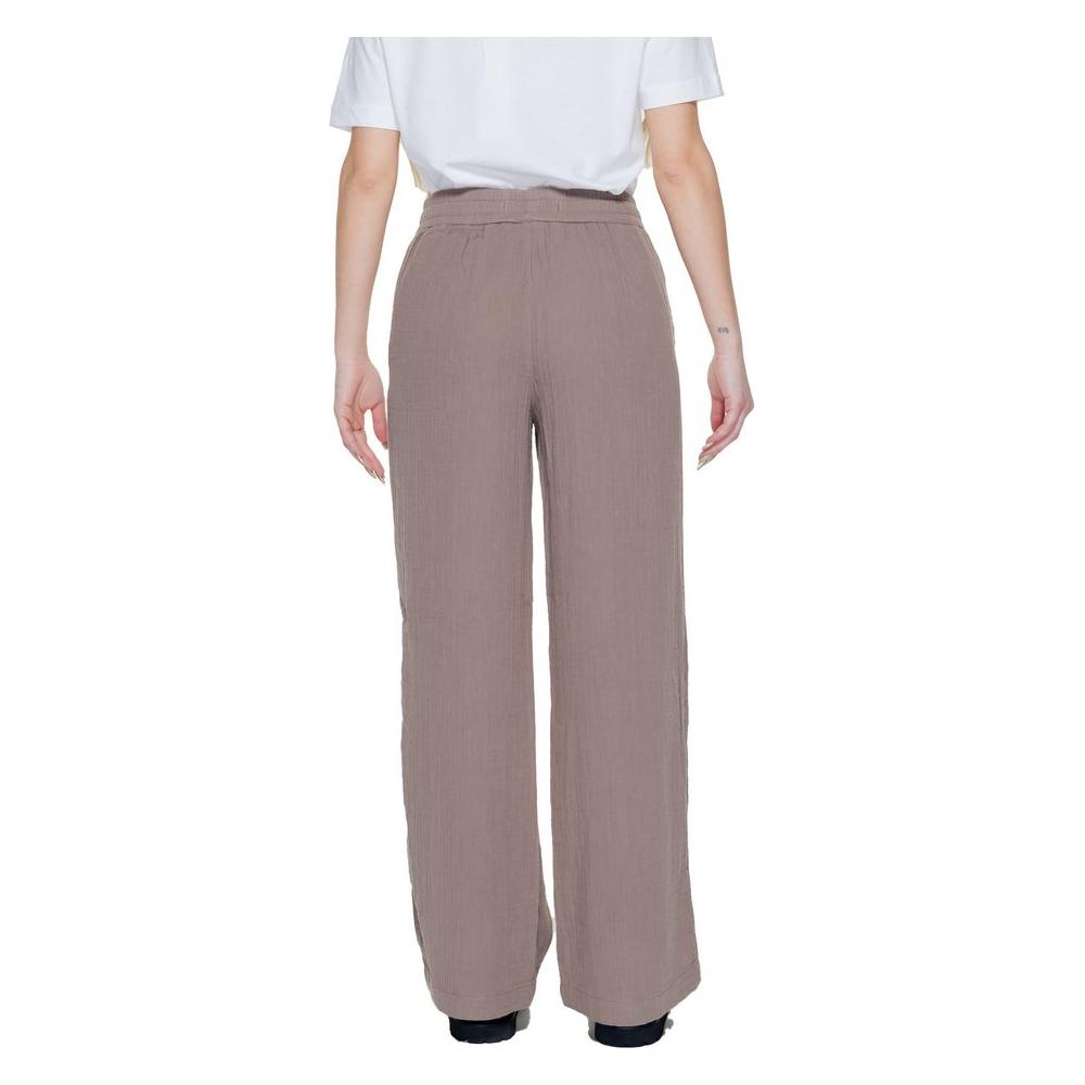 Back view of women's brown cotton palazzo pants from Street One, perfect for spring/summer fashion, 100% cotton.