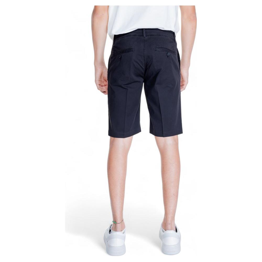 Rear view of Antony Morato black cotton shorts for men, 98% cotton, 2% elastane, featuring a stylish tailored design.