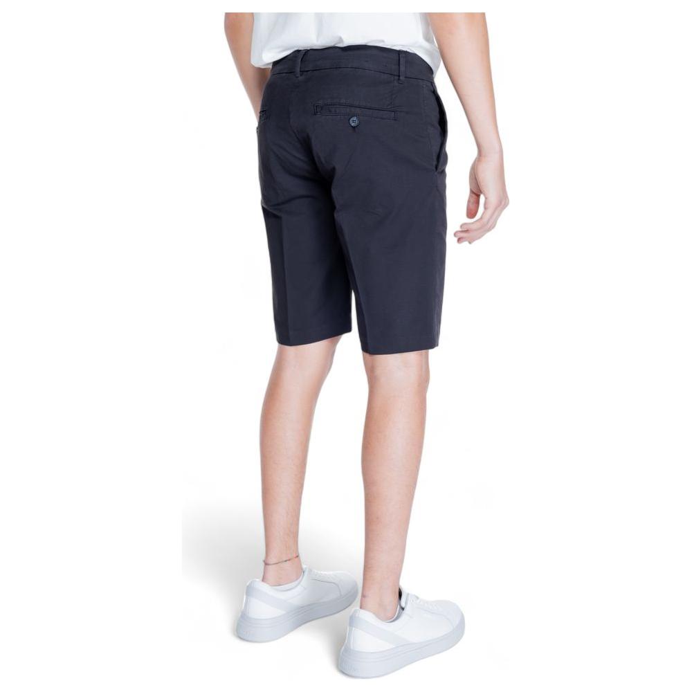Back view of Antony Morato black cotton shorts on a model, featuring 98% cotton, ideal for men's casual summer wear.
