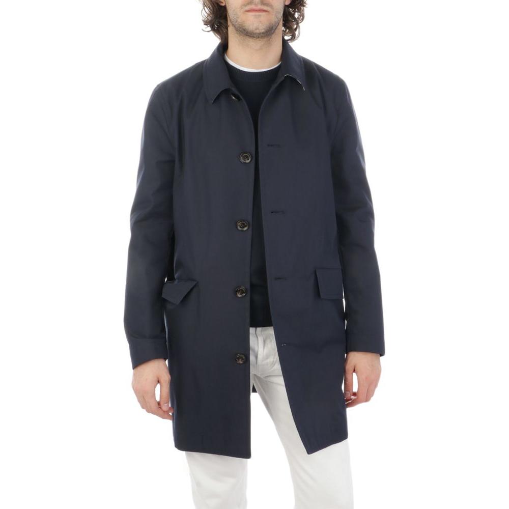 Aquascutum blue cotton jacket with button closure, slanted pockets, and shirt collar. Lined with classic check pattern. Made in Italy.