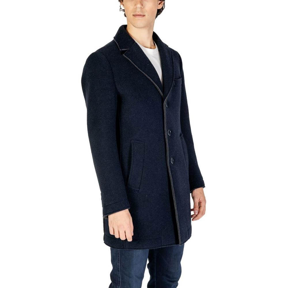 Hydra Clothing blue wool jacket for men, fall/winter collection, elegant design, crafted with 50% wool and synthetic blend.