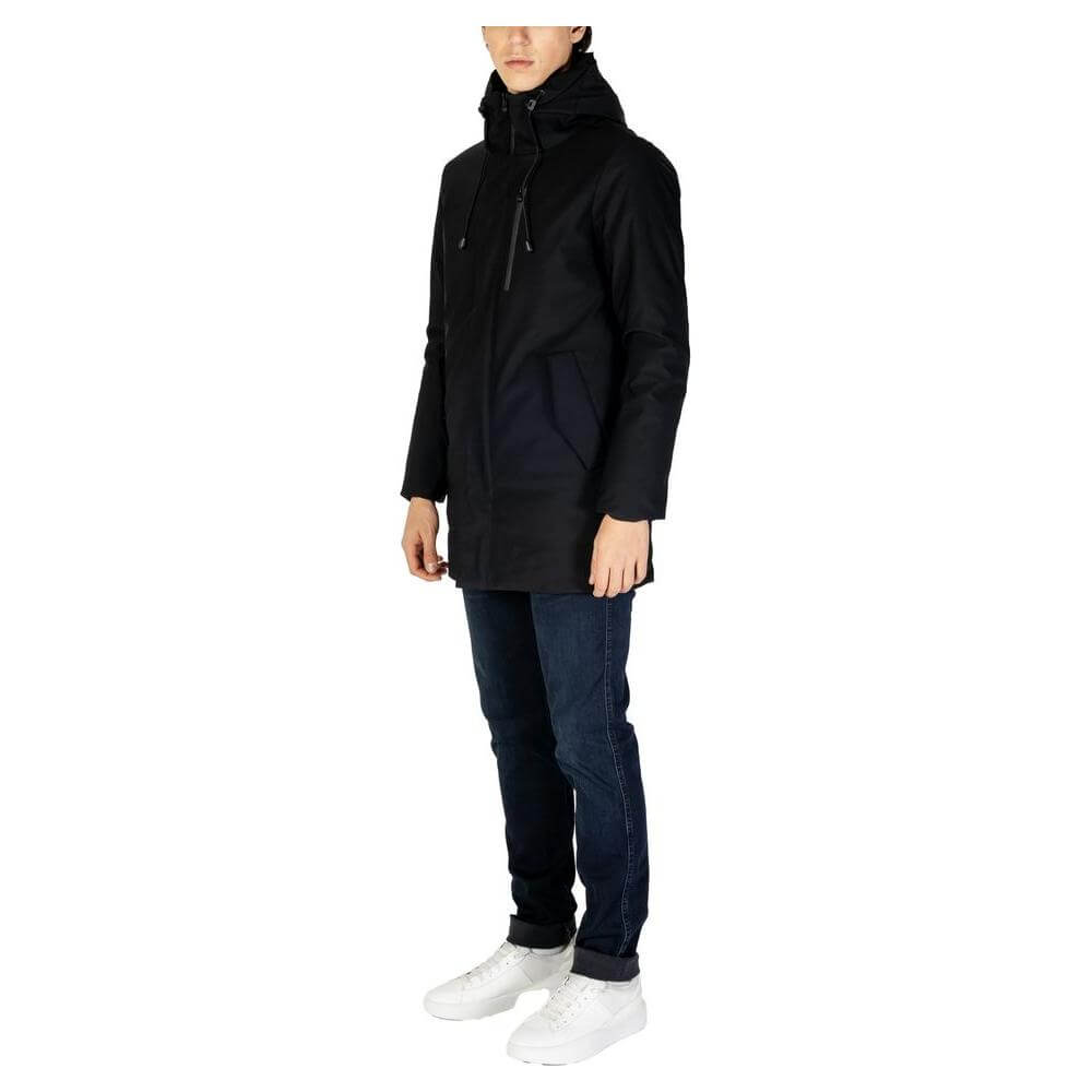 Hydra Clothing men's black nylon jacket, part of the Fall/Winter collection, featuring a 78% nylon and 22% polyester composition.
