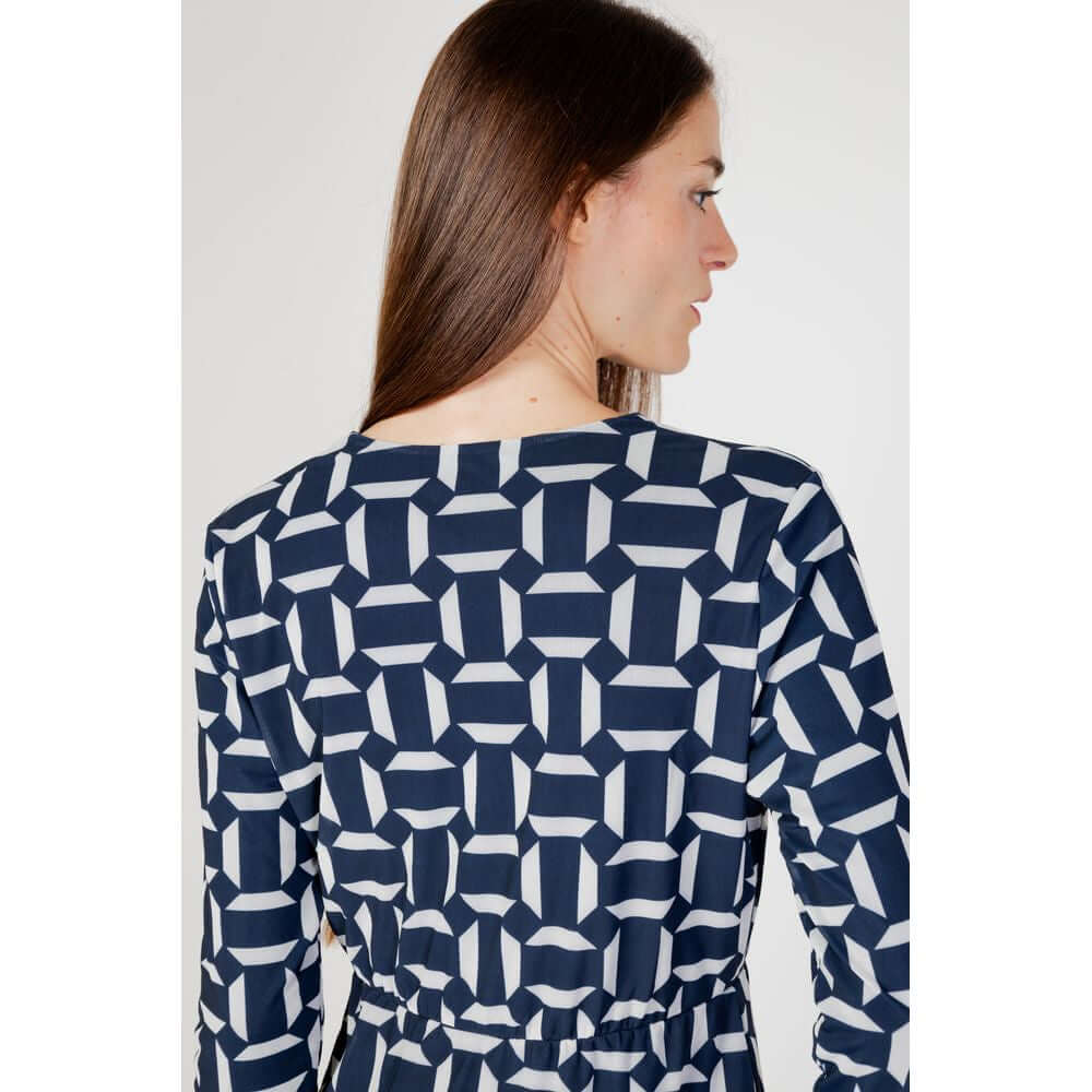 Back view of Street One blue polyester dress with geometric pattern, fall/winter women's fashion.