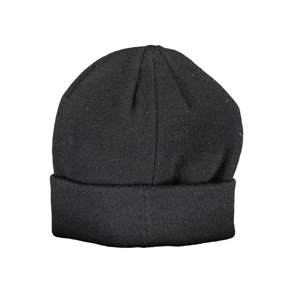 La Martina black acrylic men's cap, showcasing sporty elegance and iconic embroidered logo, perfect for a trendy and durable style statement.