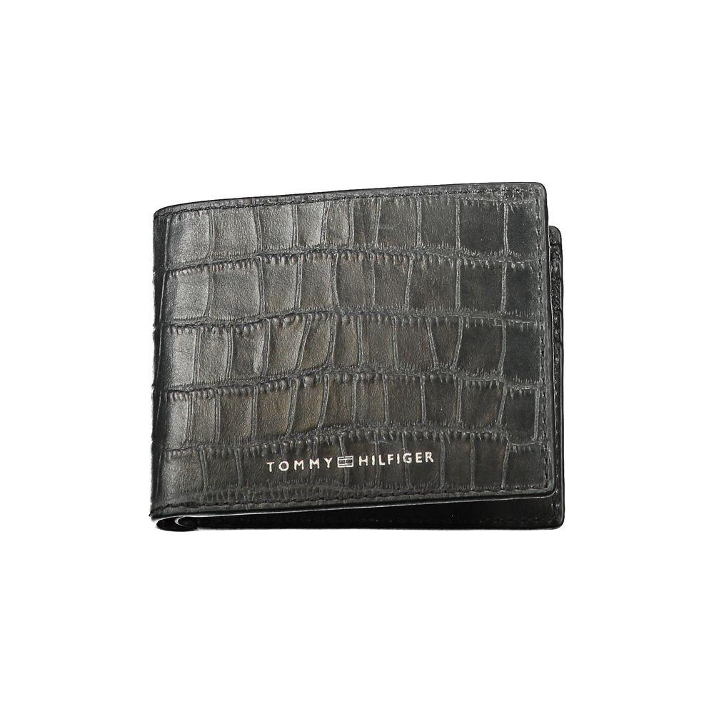 Tommy Hilfiger black leather wallet with double card spaces and contrast details, featuring the brand logo.