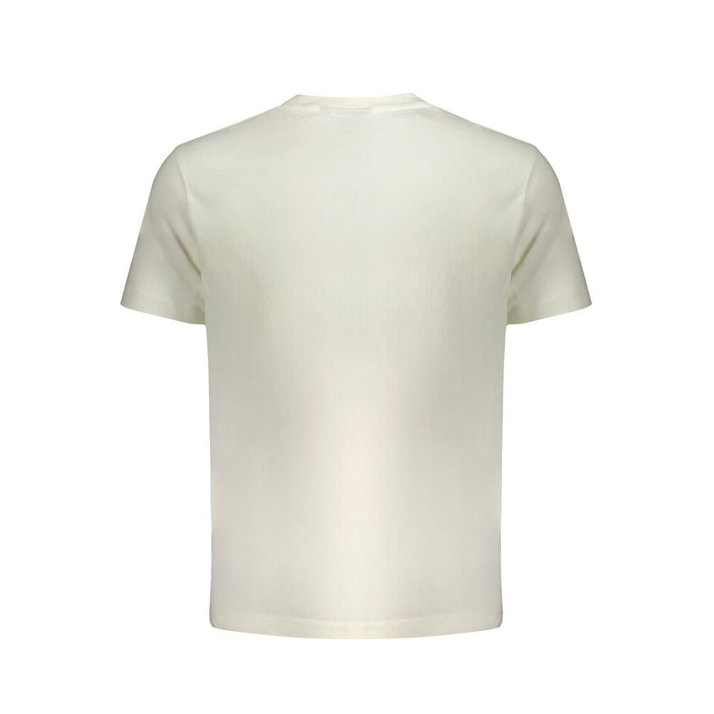Back view of Wrangler white cotton T-shirt, short sleeve, crew neck, graphic logo tee. Perfect for casual wear.