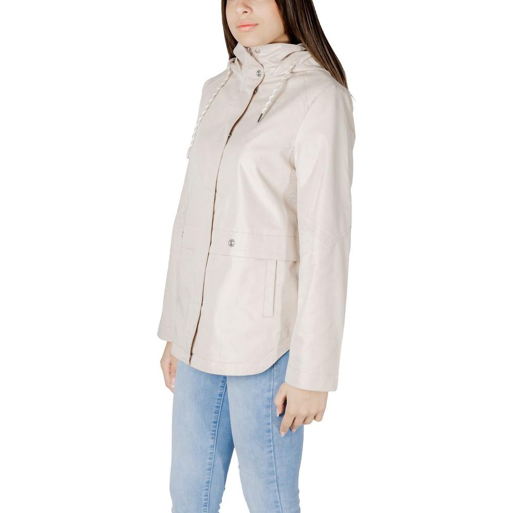 Model wearing Street One beige cotton parka jacket with hood, front pockets, and relaxed fit, ideal for stylish protection in cool weather.