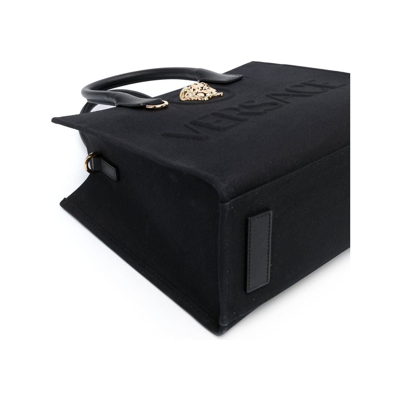 Front view with bag zipped and handles upright.
