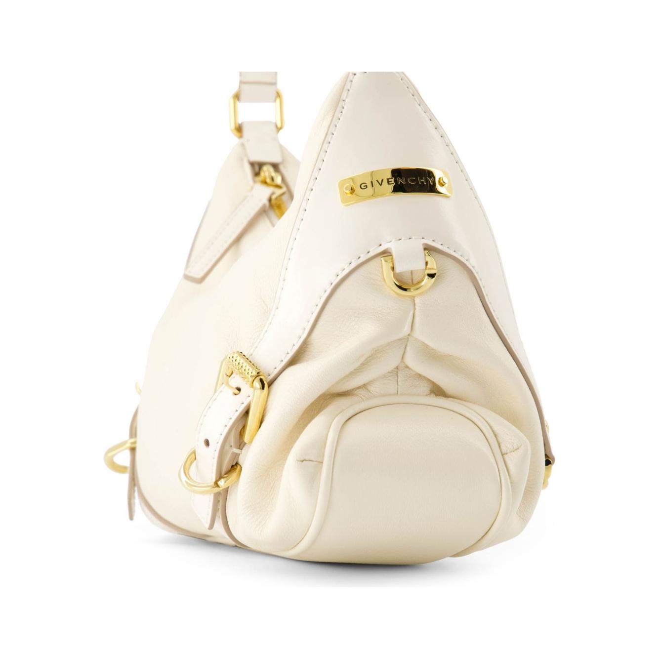 Front view with bag zipped and handles upright.