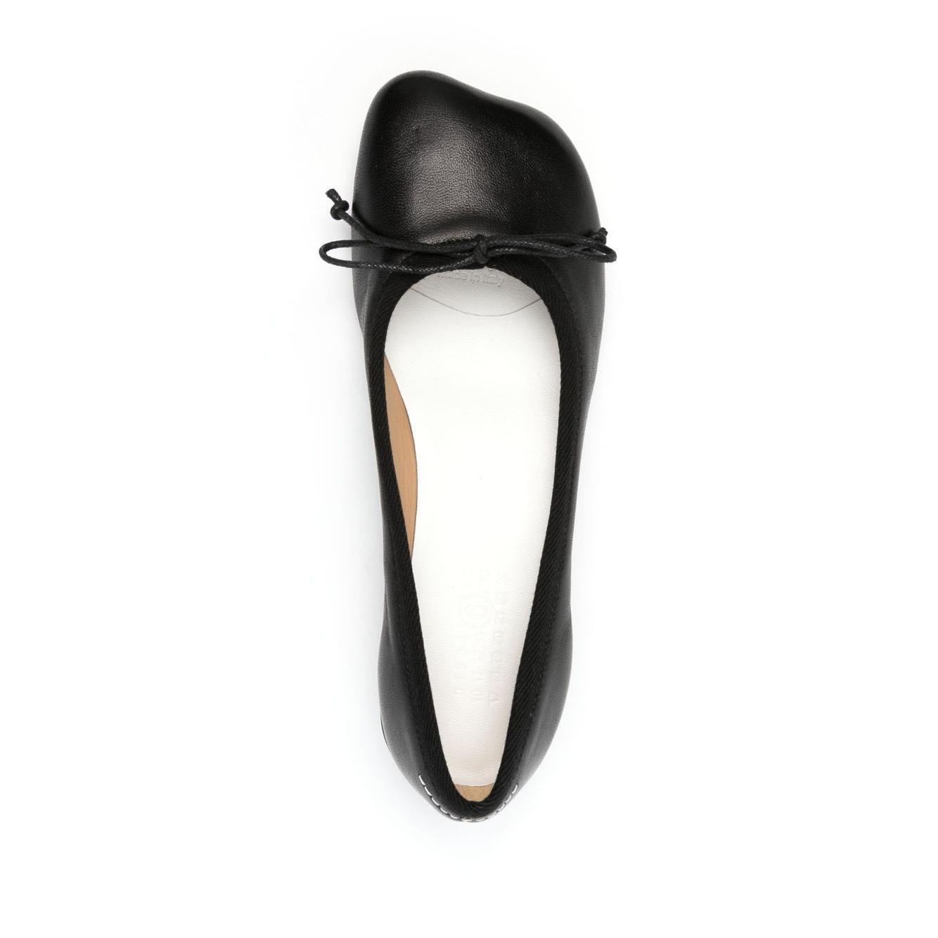 MM6 Maison Margiela Flat shoes Black