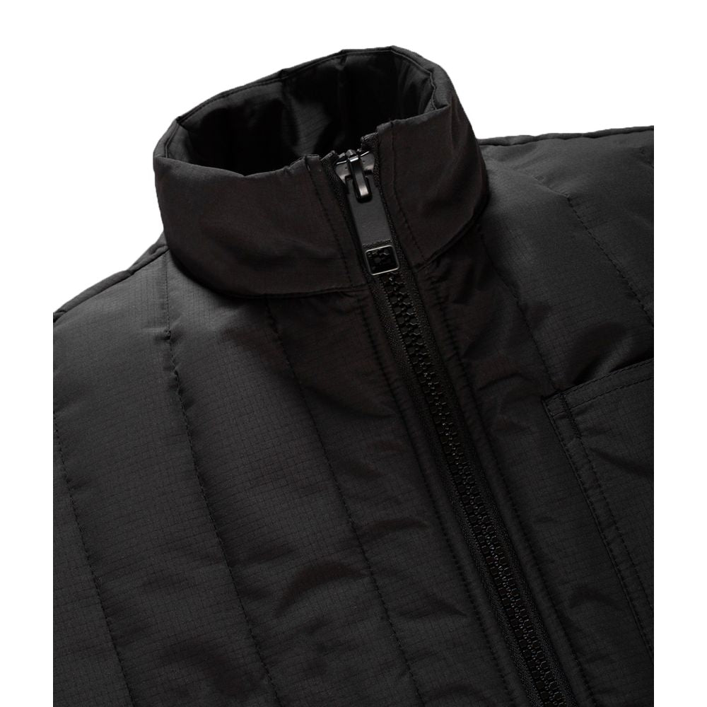 Front view with bag zipped and handles upright.