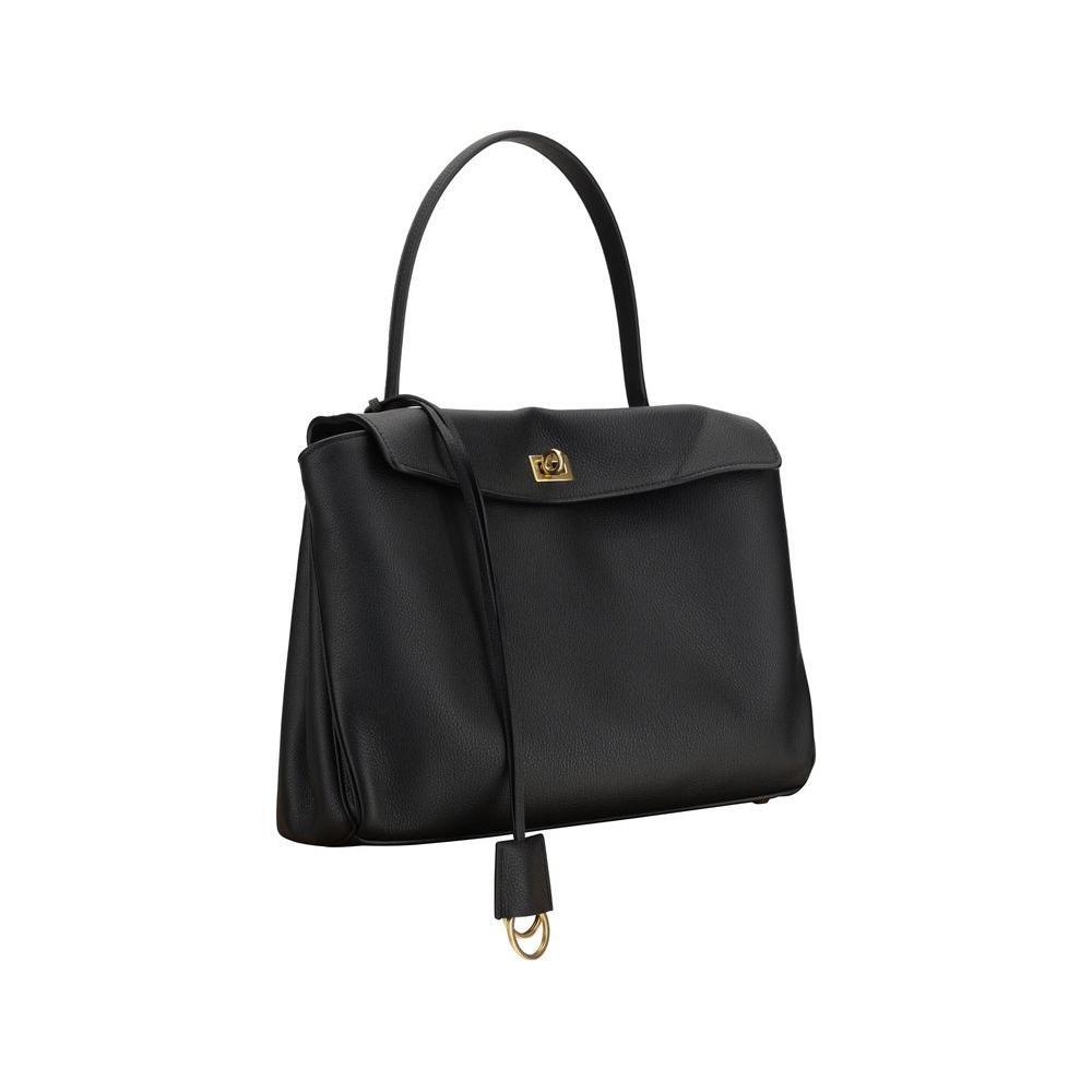 Front view with bag zipped and handles upright.
