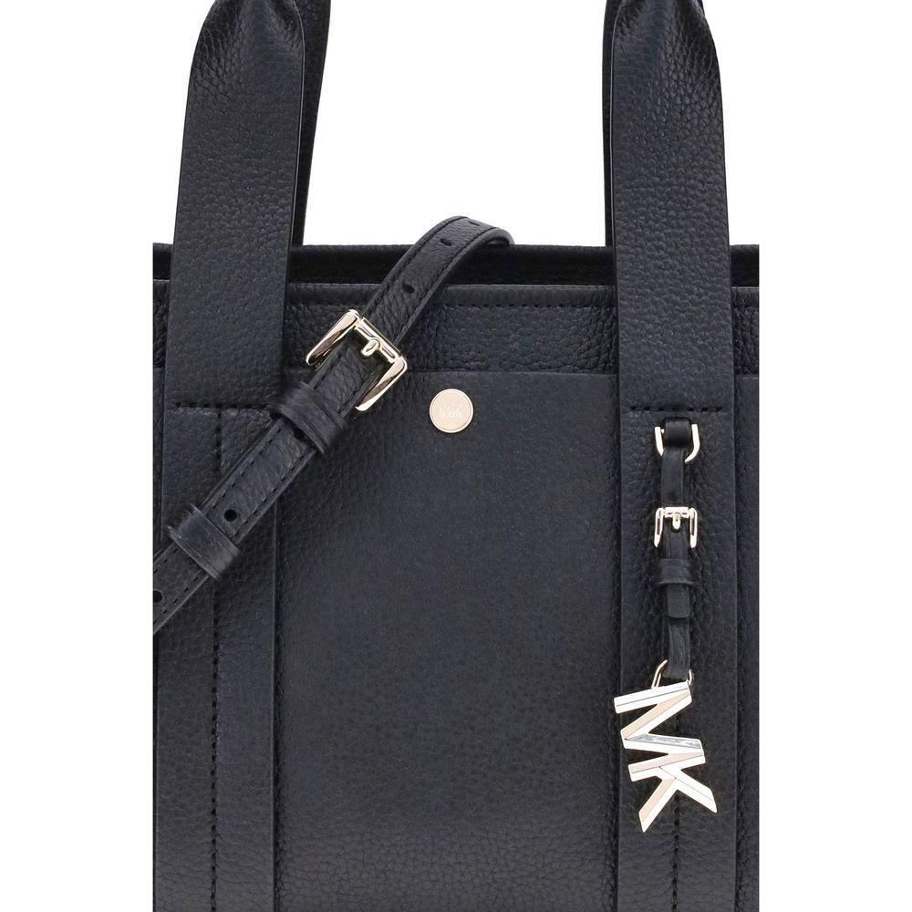 Front view with bag zipped and handles upright.