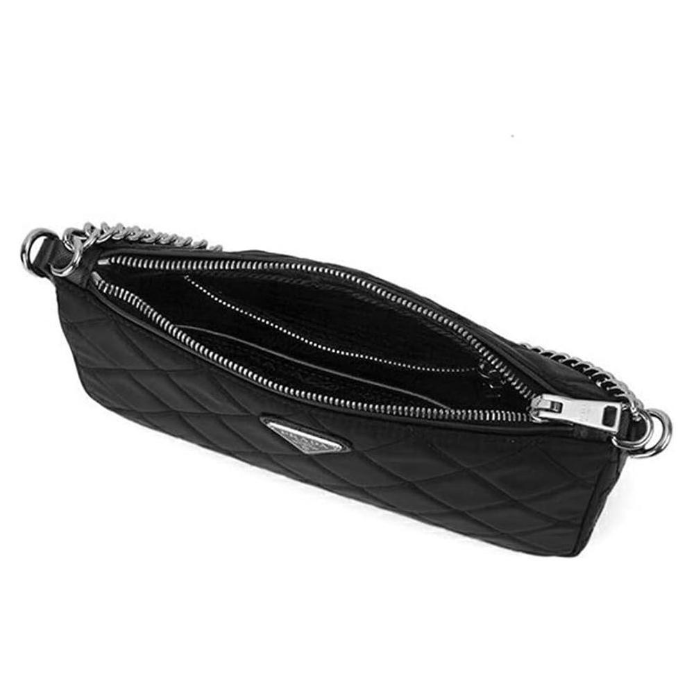 Front view with bag zipped and handles upright.
