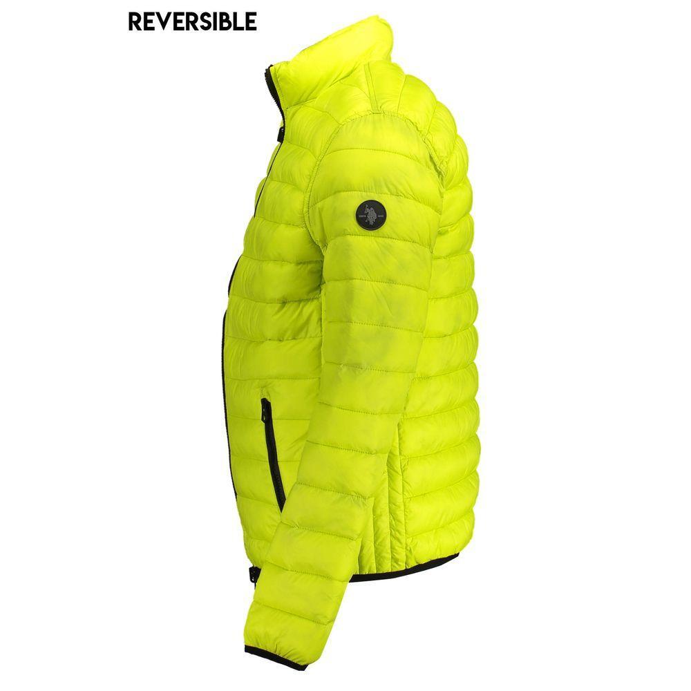Front view with bag zipped and handles upright.