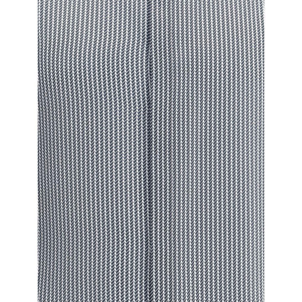 Front view with bag zipped and handles upright.